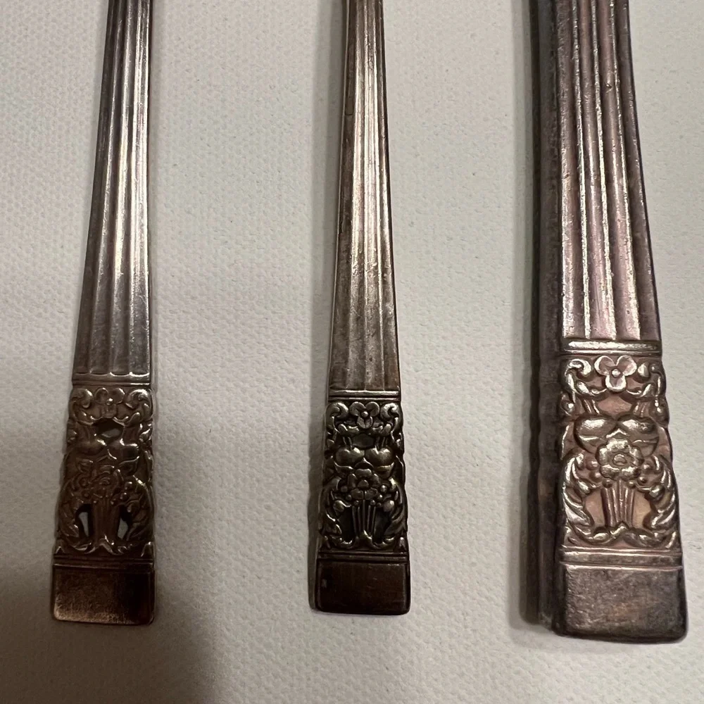 Antique Coronation‎ Pattern 1Knife 1Teaspoon 1Demitasse Oneida Community 1936